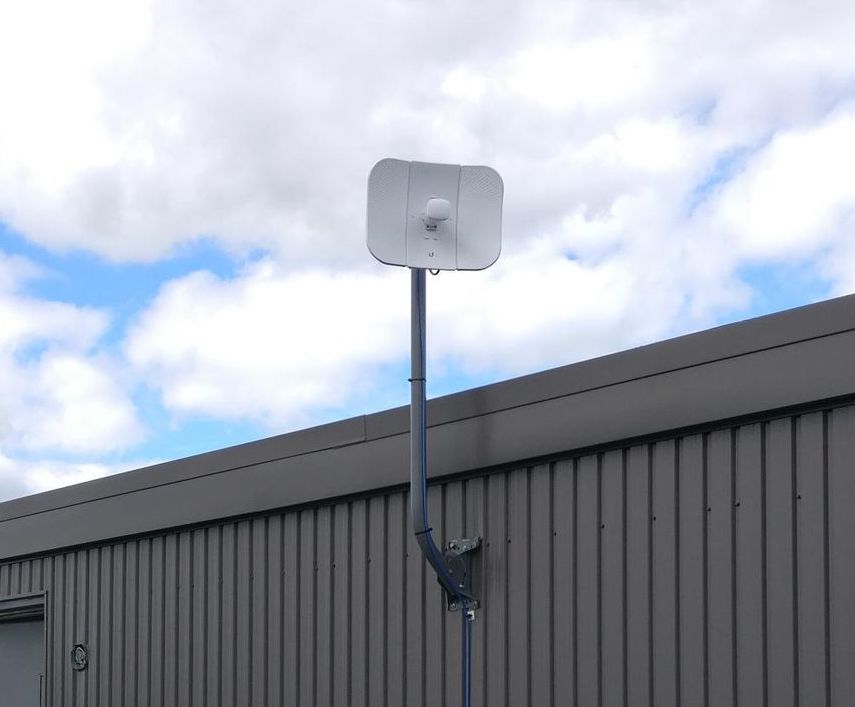 Non-penetrating roof mount 1